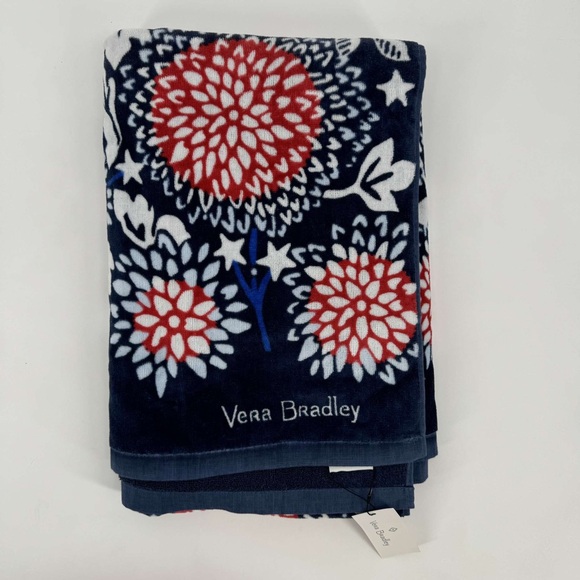 NWT Vera Bradley red and blue floral print bath towel - Picture 2 of 5